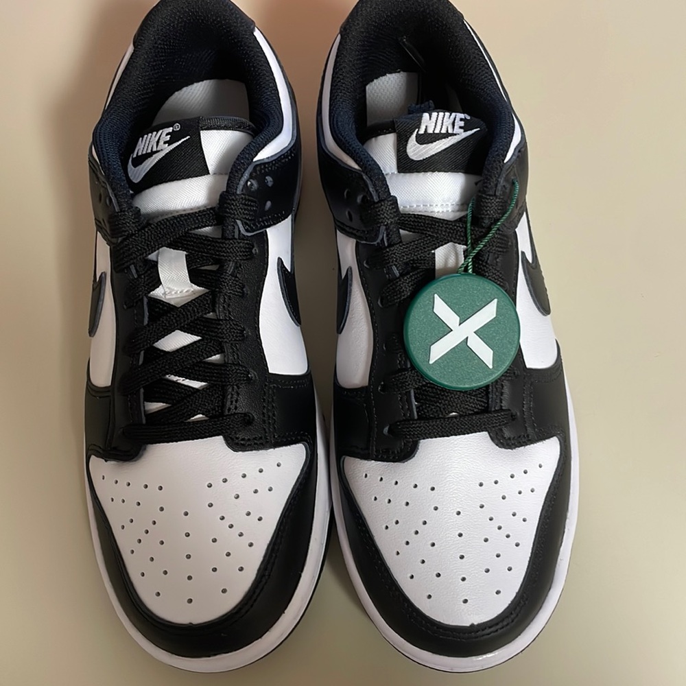 NIKE DUNK LOW RETRO WHITE BLACK PANDA WOMENS SHOES SIZE 6.5